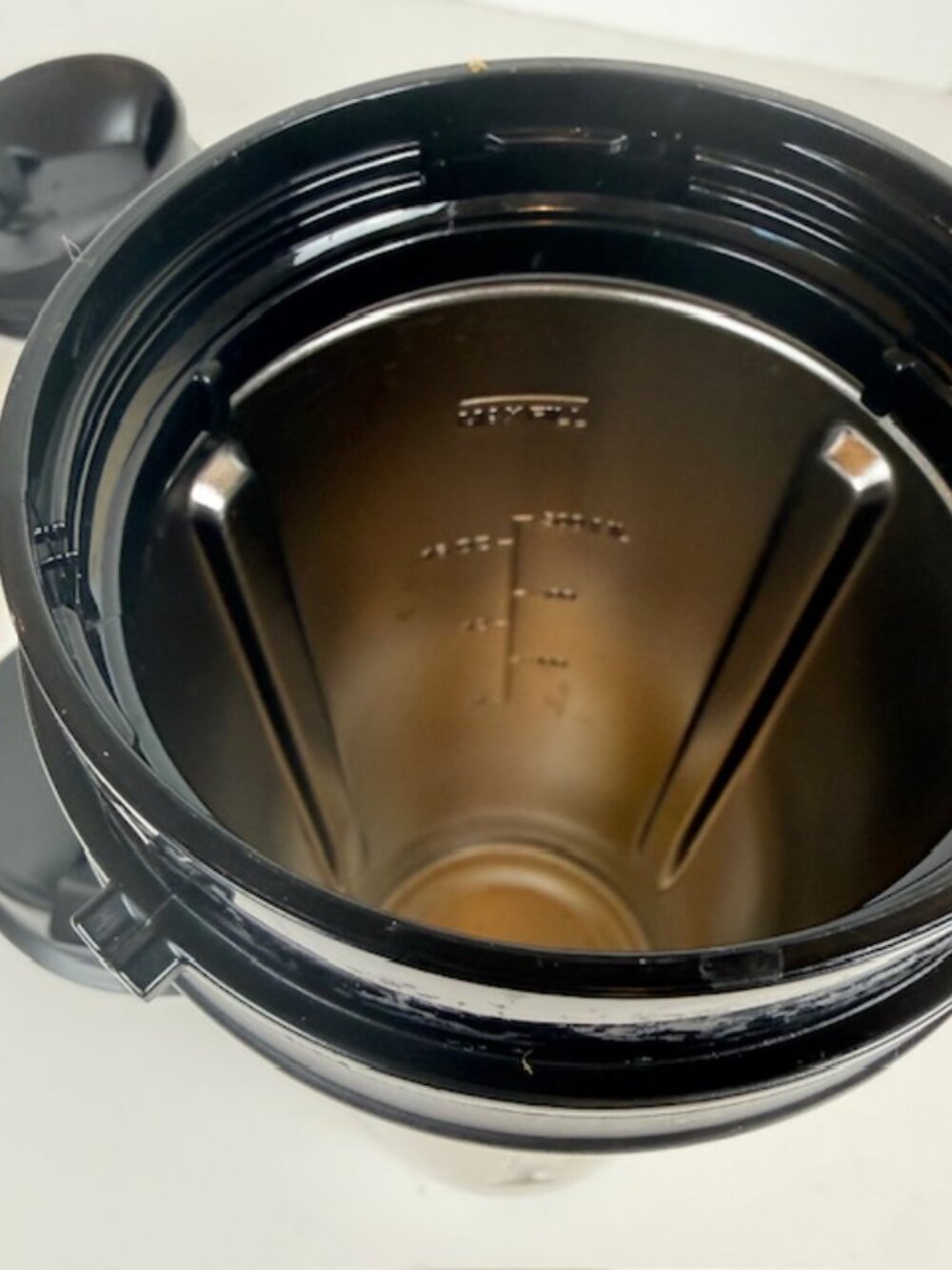 Nutri Ninja Cup Stainless Steel 650 ml with (3) Sip & Seal Lids - Picture 6 of 6